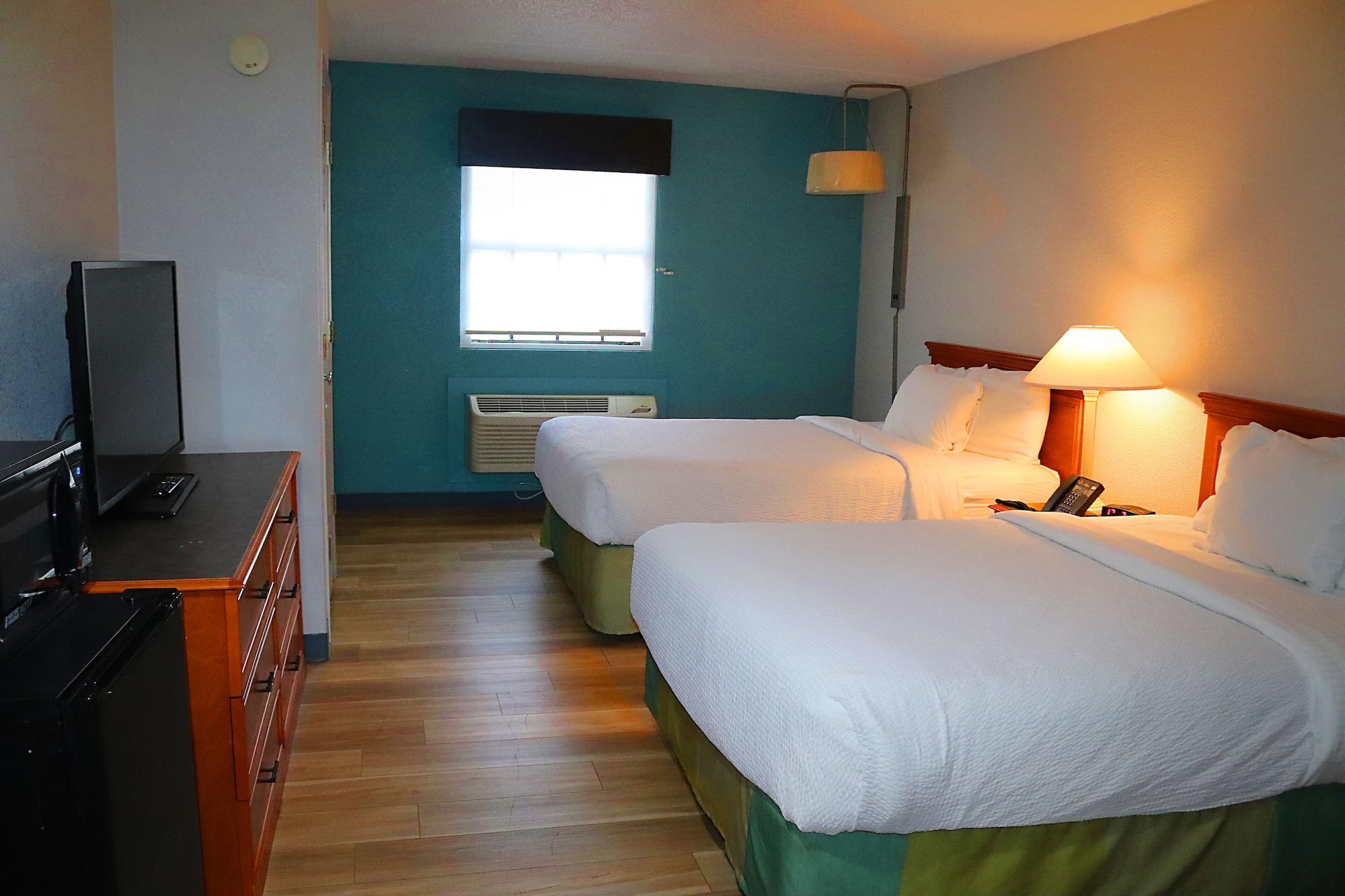 La Quinta Inn By Wyndham Columbus Airport Area מראה חיצוני תמונה