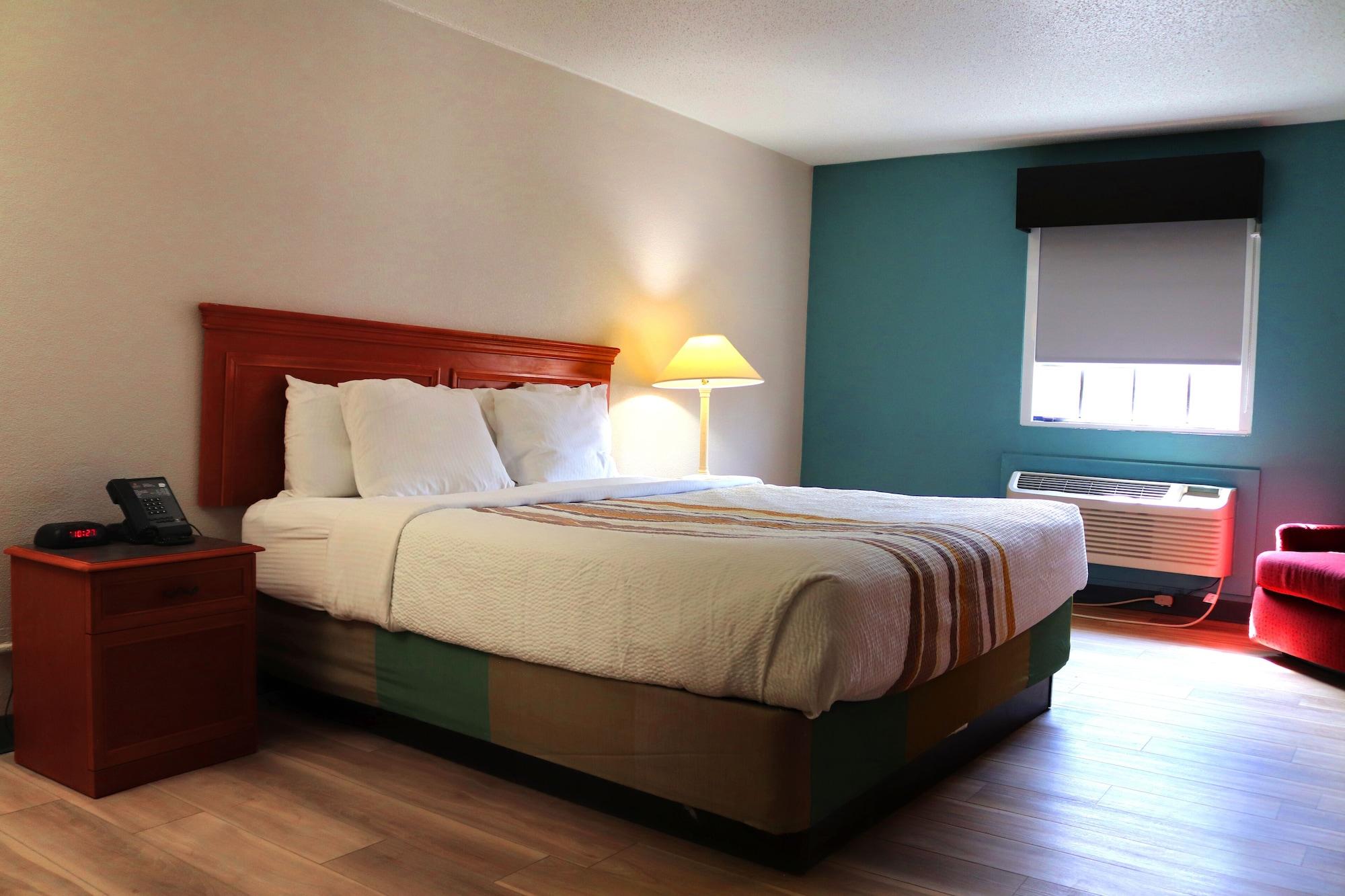 La Quinta Inn By Wyndham Columbus Airport Area מראה חיצוני תמונה