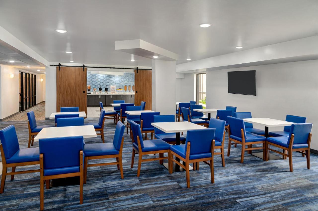 La Quinta Inn By Wyndham Columbus Airport Area מראה חיצוני תמונה