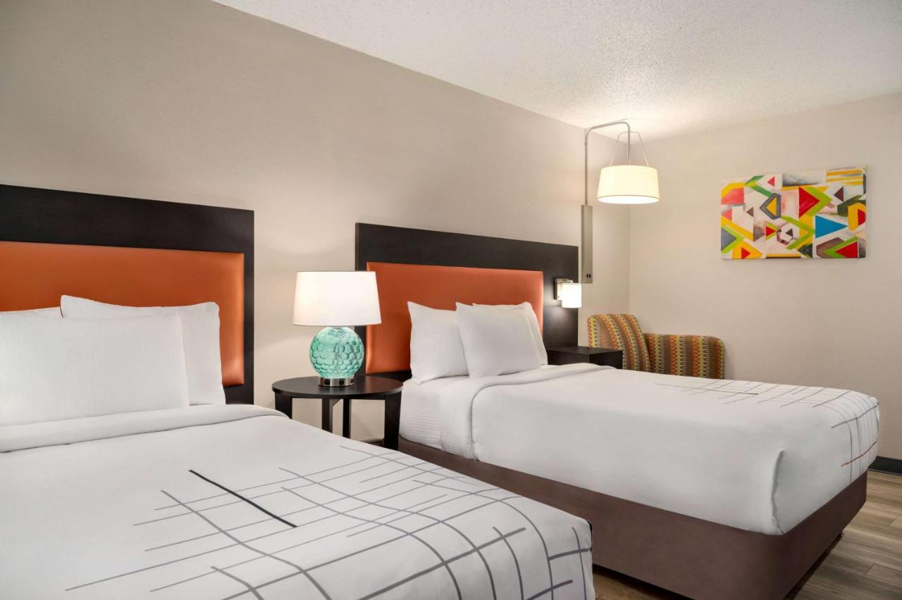 La Quinta Inn By Wyndham Columbus Airport Area מראה חיצוני תמונה