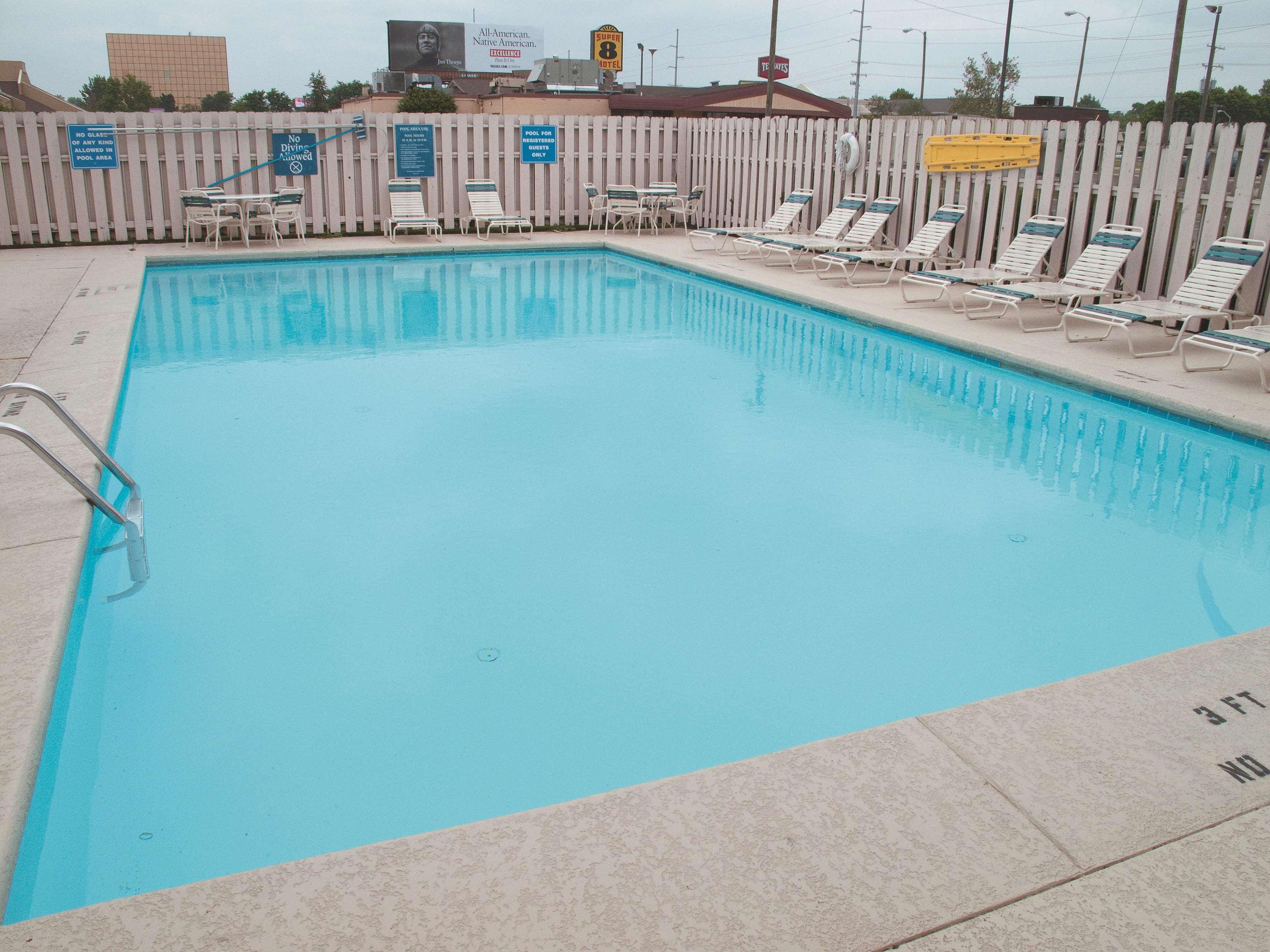La Quinta Inn By Wyndham Columbus Airport Area מראה חיצוני תמונה
