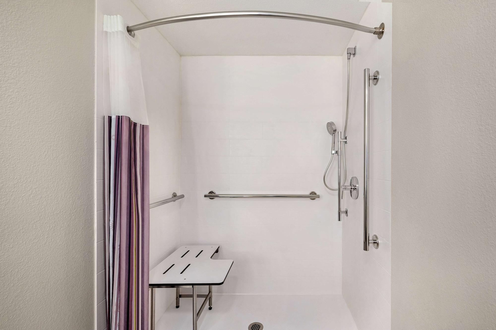 La Quinta Inn By Wyndham Columbus Airport Area מראה חיצוני תמונה