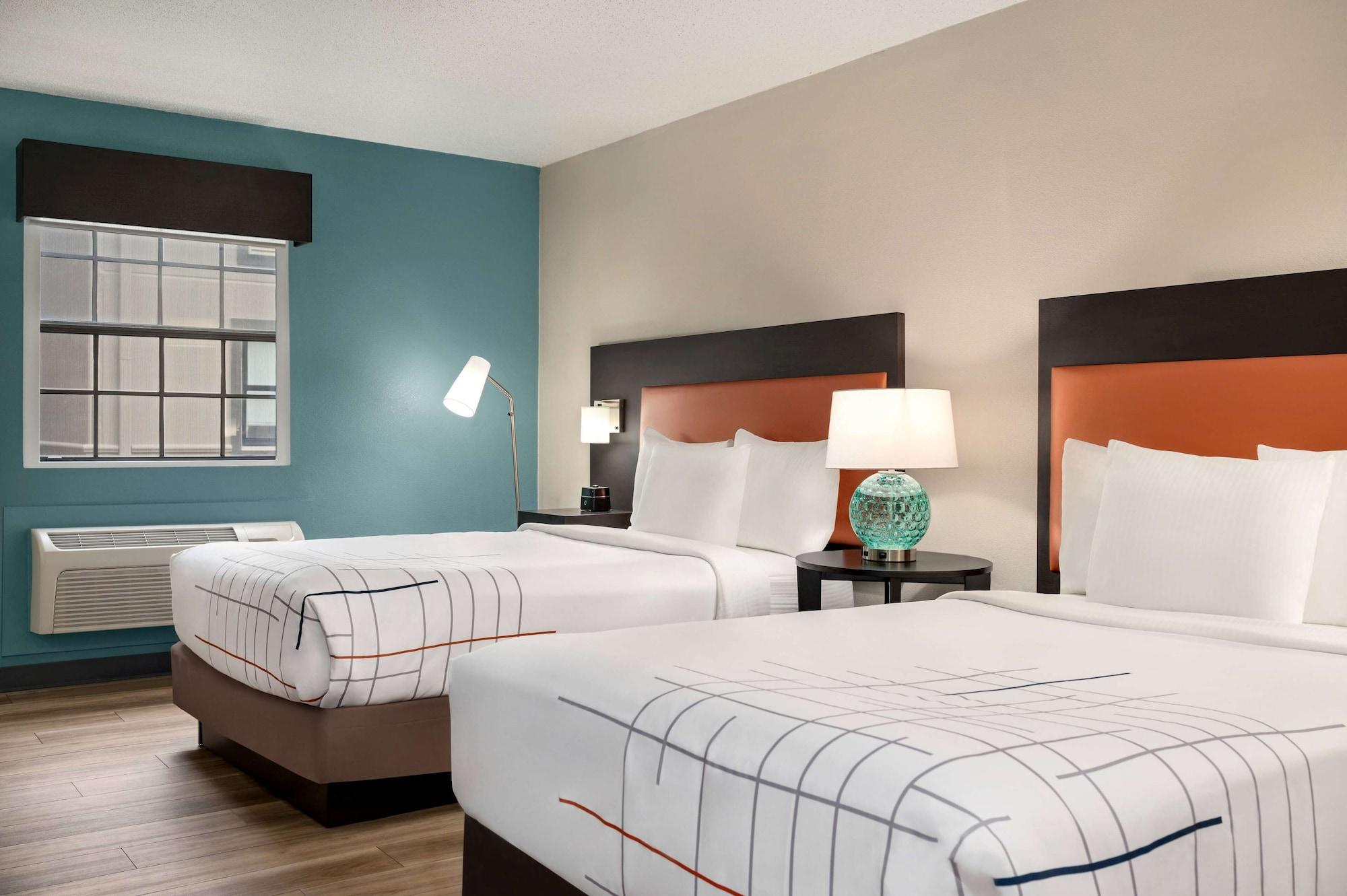 La Quinta Inn By Wyndham Columbus Airport Area מראה חיצוני תמונה