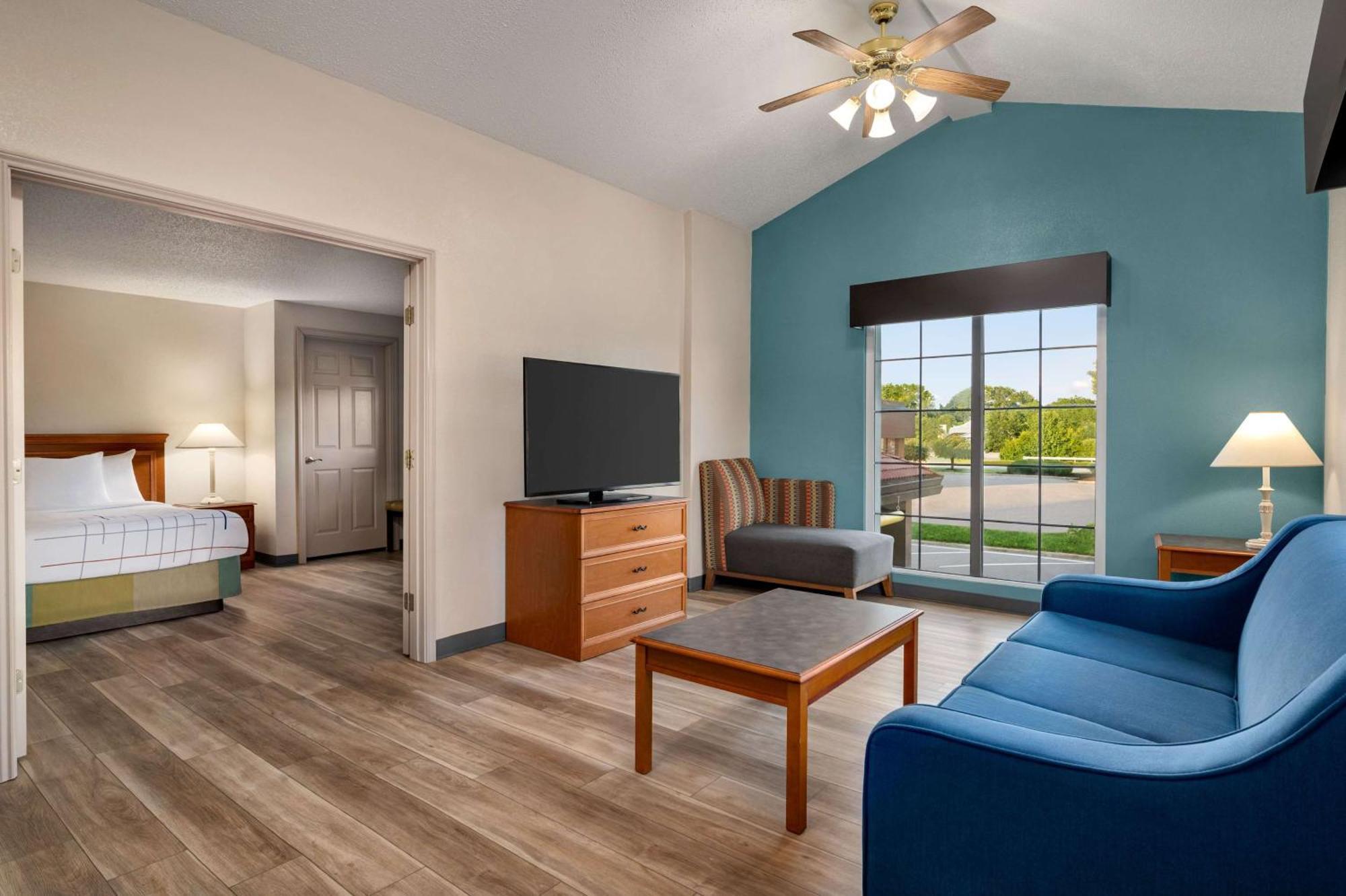 La Quinta Inn By Wyndham Columbus Airport Area מראה חיצוני תמונה
